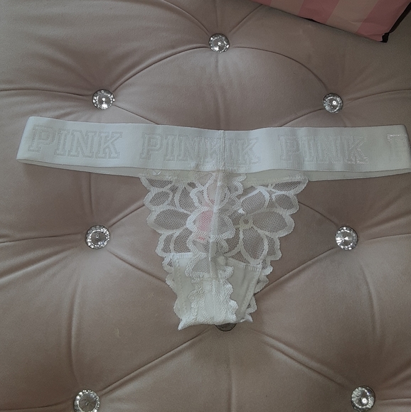 Vs Pink extra low rise thong white lace brand new - Picture 4 of 7